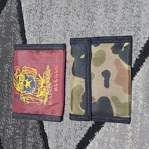 VINTAGE Tri-fold Mens Wallets Late 80's Bundle - Picture 1 of 12